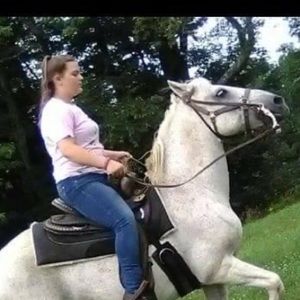 Meet your Posher, Emma